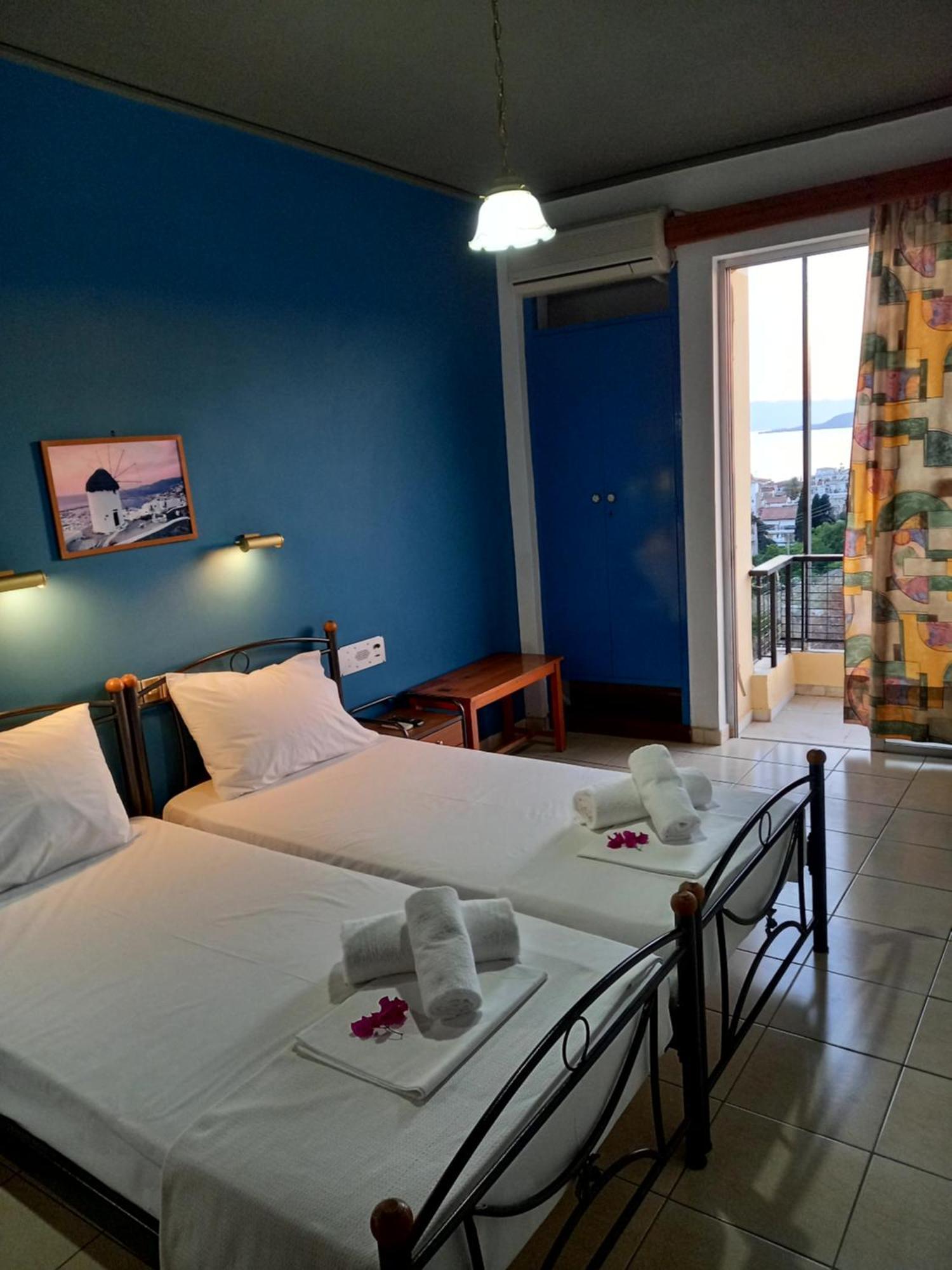 Hotel Tainaro Loutra Aidhipsou Exteriör bild