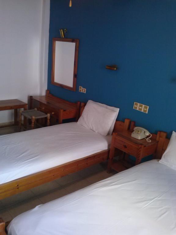 Hotel Tainaro Loutra Aidhipsou Rum bild